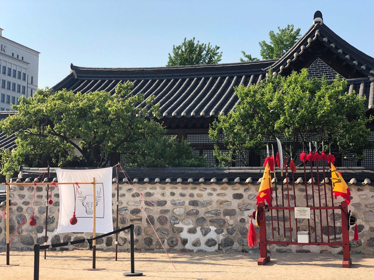 Place where time has frozen; Namsangol Hanok Village, the most beautiful site in Seoul